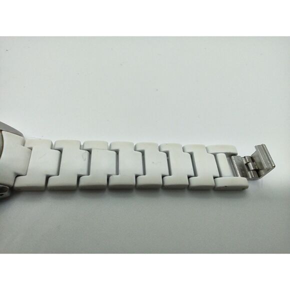 Hello Kitty Sanrio 2013 HKAQ2433 Ladies Watch - Picture 7 of 11